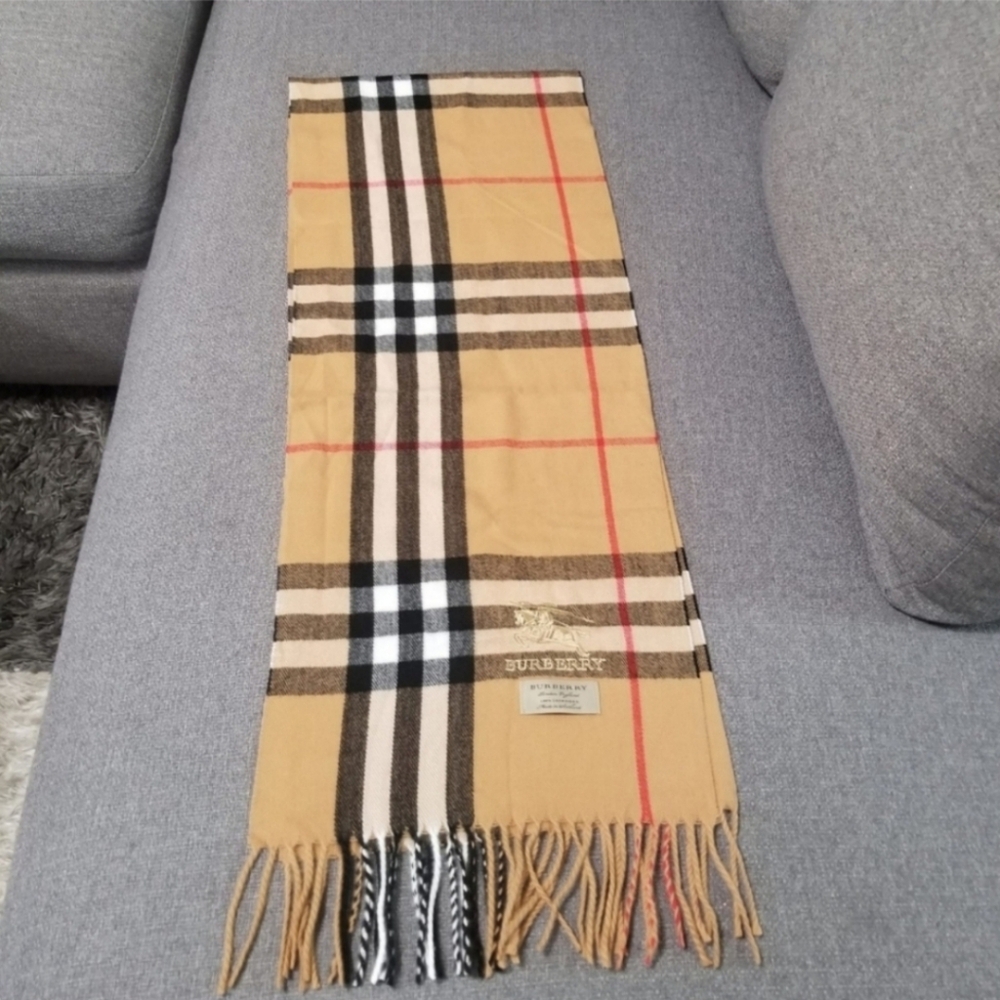 Comfy women's tan scarf
